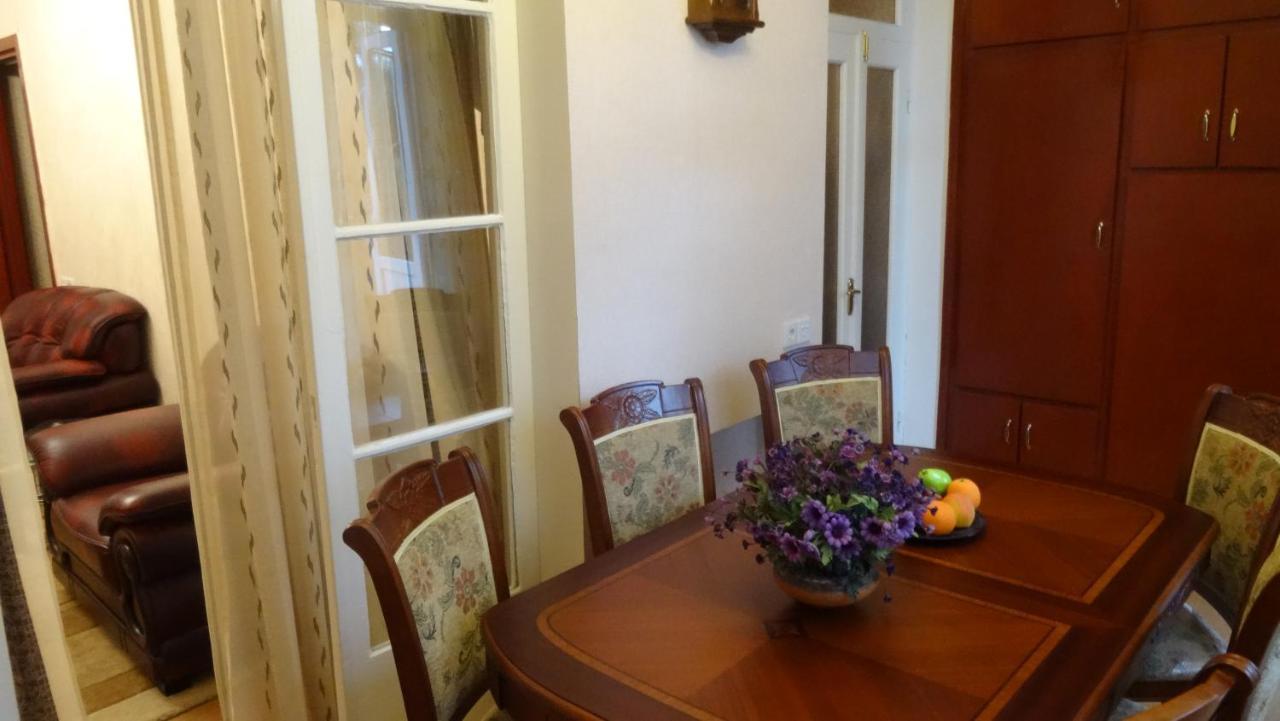 Apartment vake-saburtalo Tbilisi Buitenkant foto